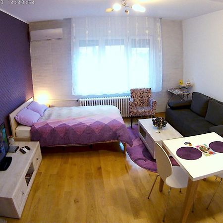 Sara - Modern Apartment In The City Center Novi Sad Eksteriør billede
