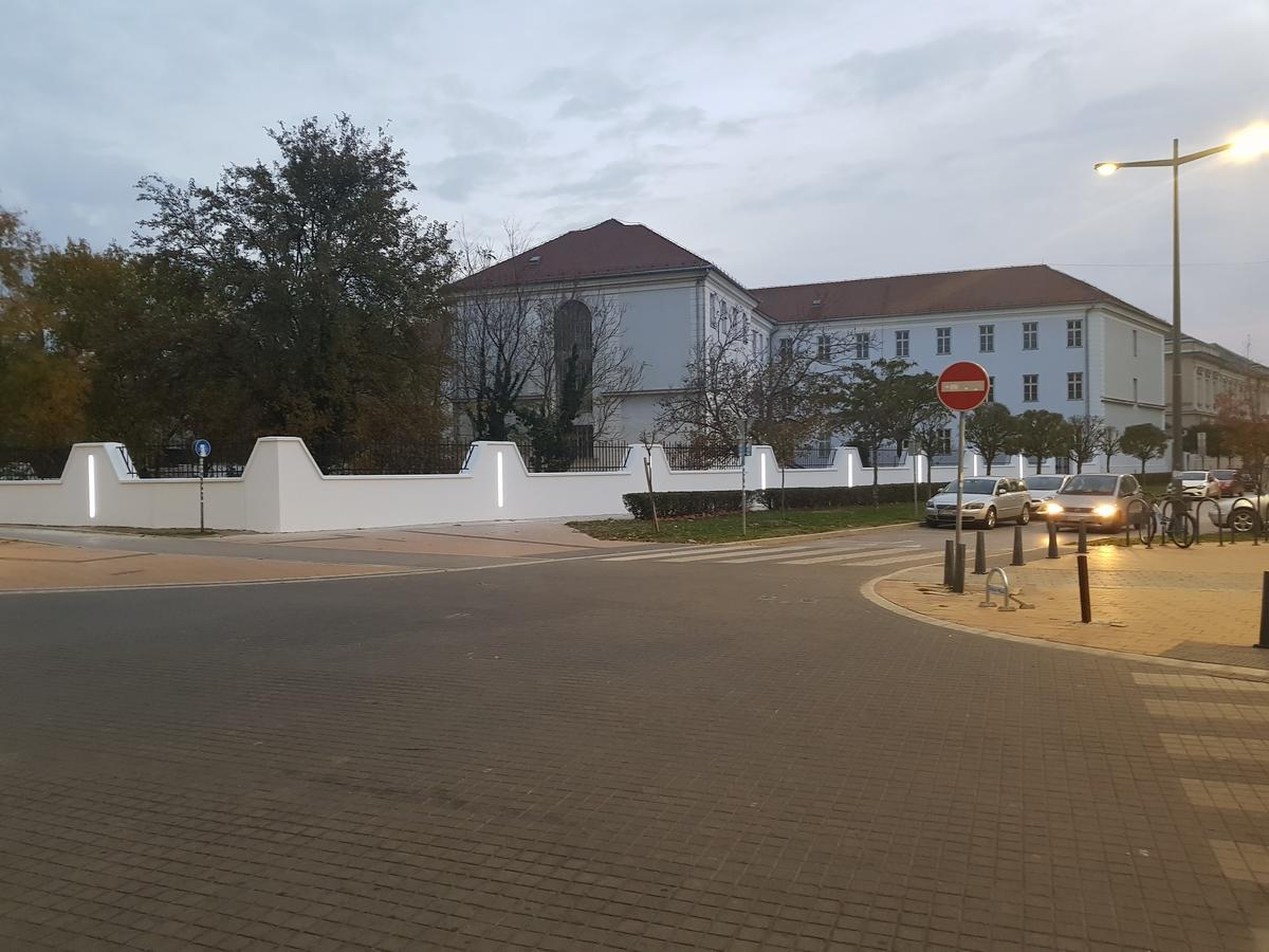 Sara - Modern Apartment In The City Center Novi Sad Eksteriør billede
